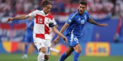 منتخـب إيطاليا يخطف التأهل مـن كرواتيا بطريقة دراماتيكية
