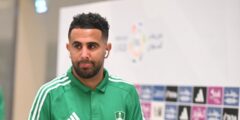 رياض محرز يتهرب مـن سؤال “مفخخ” يخص الاهلي السعودي