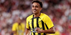 احمد الغامدي مـن دراسة الطب بكندا الي زميل بنزيما فى الاتحاد