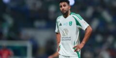 مشاركة رياض محرز مع الاهلي امام النصر معلقة